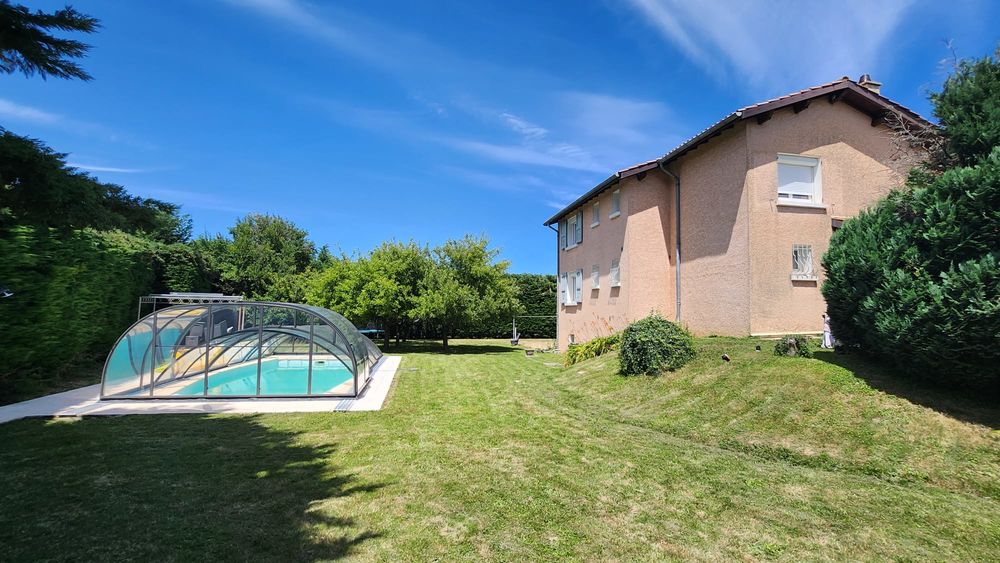 Vente Maison Maison 180 m² , 4 chambres , Piscine , Terrain 1 800 m² Montseveroux