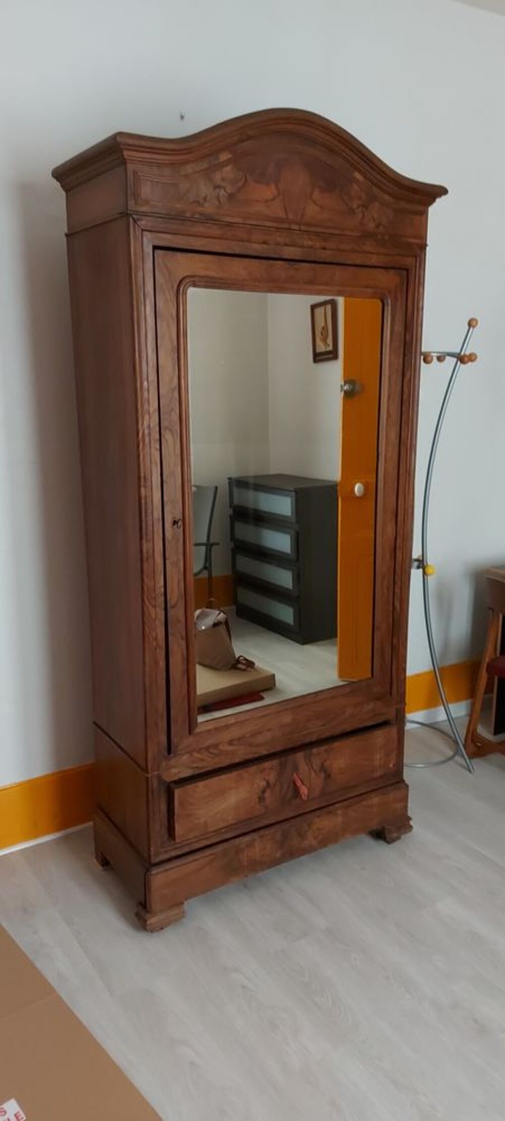armoire louis philippe Meubles