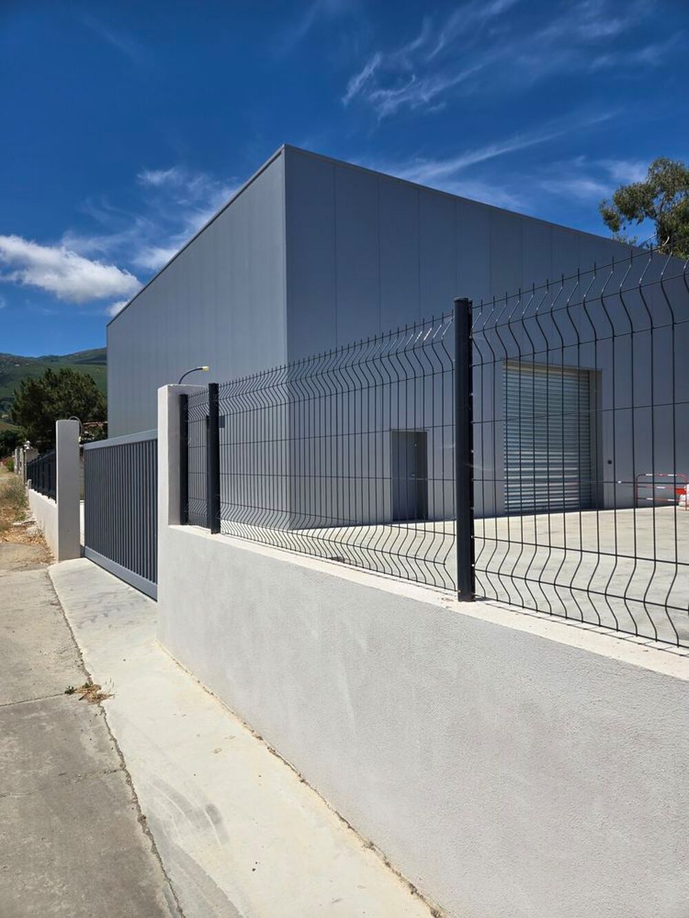 Vente Autre ENTREPOT 207 M2 / 2300 EUROS M2 SOIT 476100 EUROS Biguglia