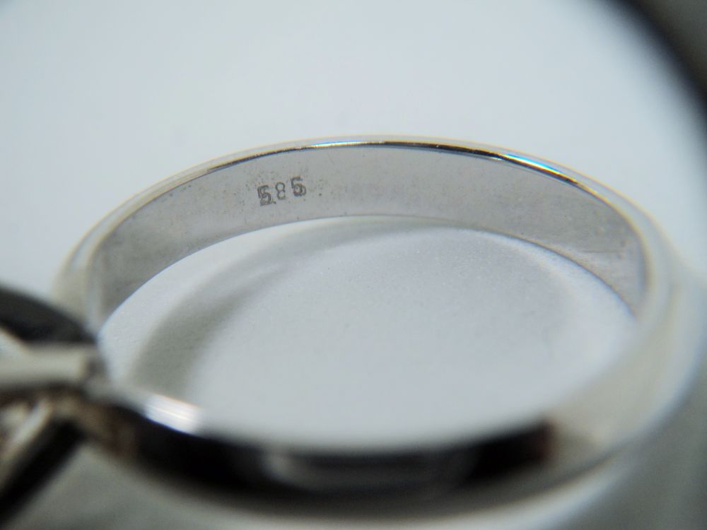 Bague en or 14k avec un diamant de couleur de 2.18 cts Bijoux et montres