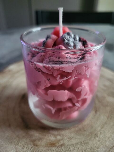 Bougie chantilly parfum�e 8.5 Saint-Marcel (56)