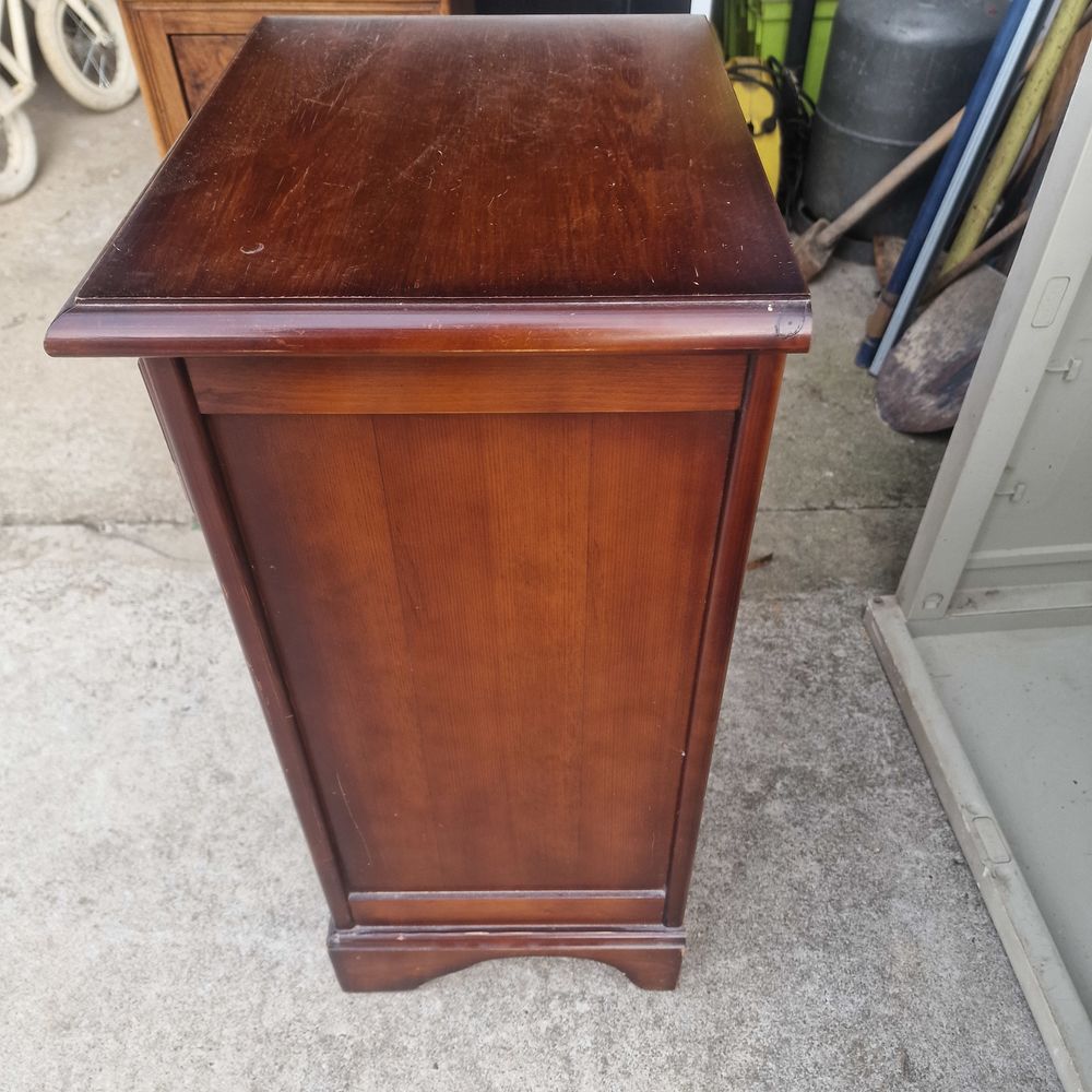 Table de nuit Meubles