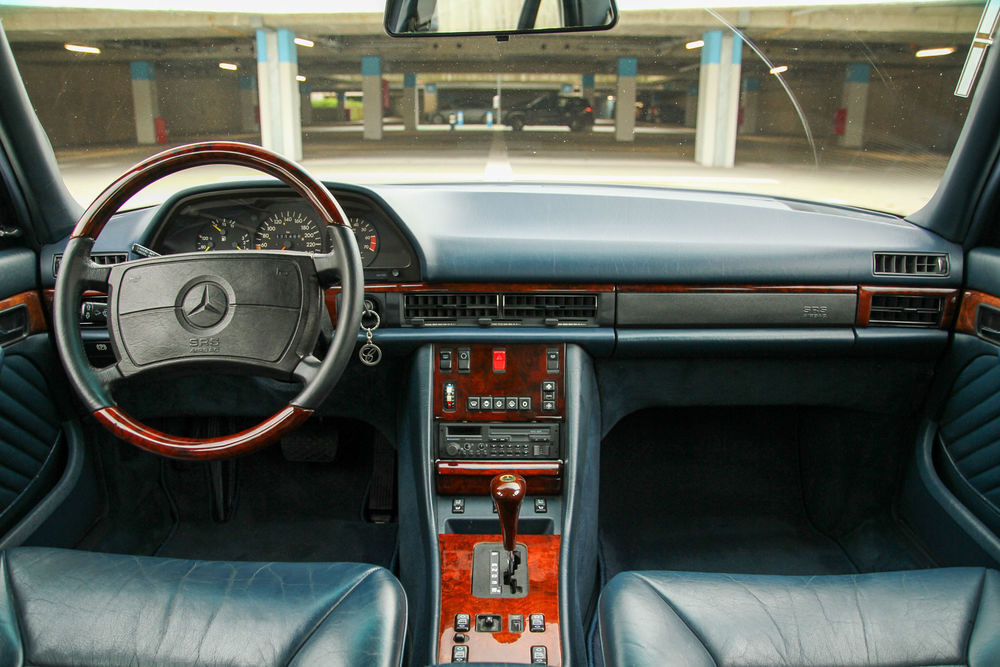 560 SEL 1990 occasion 59310 Auchy-lez-Orchies