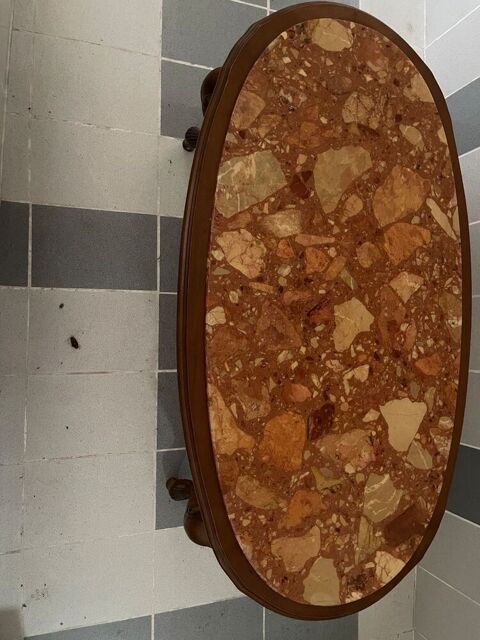 Table basse classique ovale bois et plateau marbre rouge 70 Sainte-Anne (97)