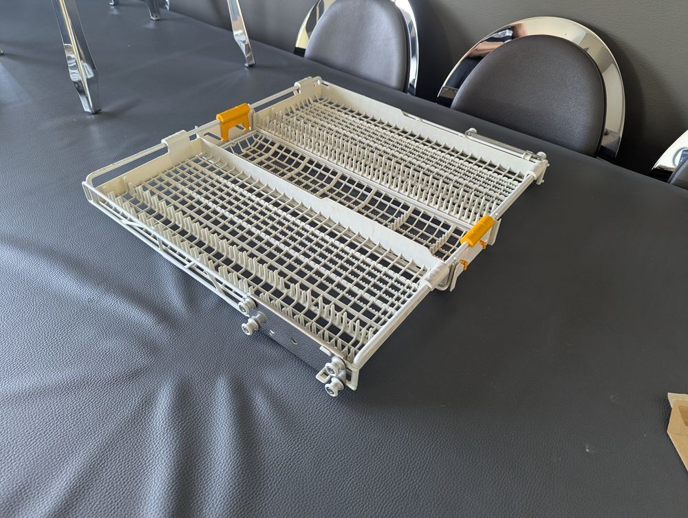 Tiroir &agrave; couverts lave vaisselle Miele G5500 SC Electroménager