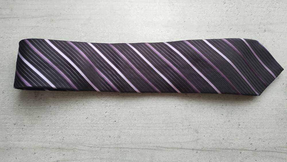 Cravate Brice 100% Soie - Noire &agrave; Rayures Mauves &amp; Violettes Vêtements