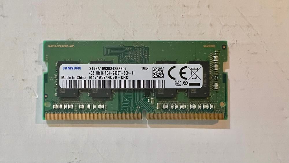 Samsung RAM m&eacute;moire 4Go - DDR4 - SO-DIMM PC4-19200 - 2400MHz Matériel informatique