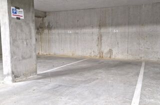  Parking / Garage à louer 12 m²