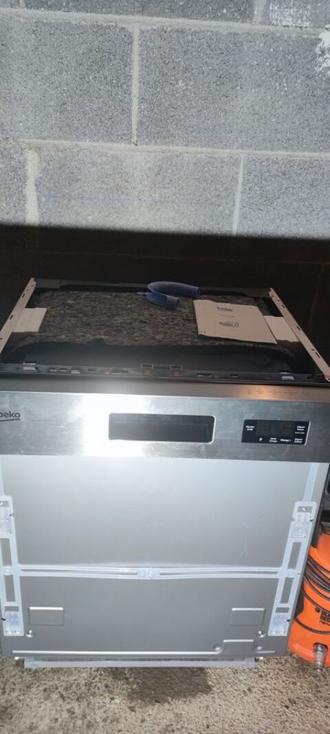 lave vaisselle Beko BDS16B42X 0 Coupray (52)
