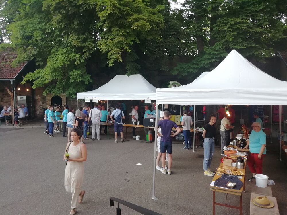 Vide grenier &agrave; Neuwiller les Saverne Vide grenier, marché aux puces, braderie
