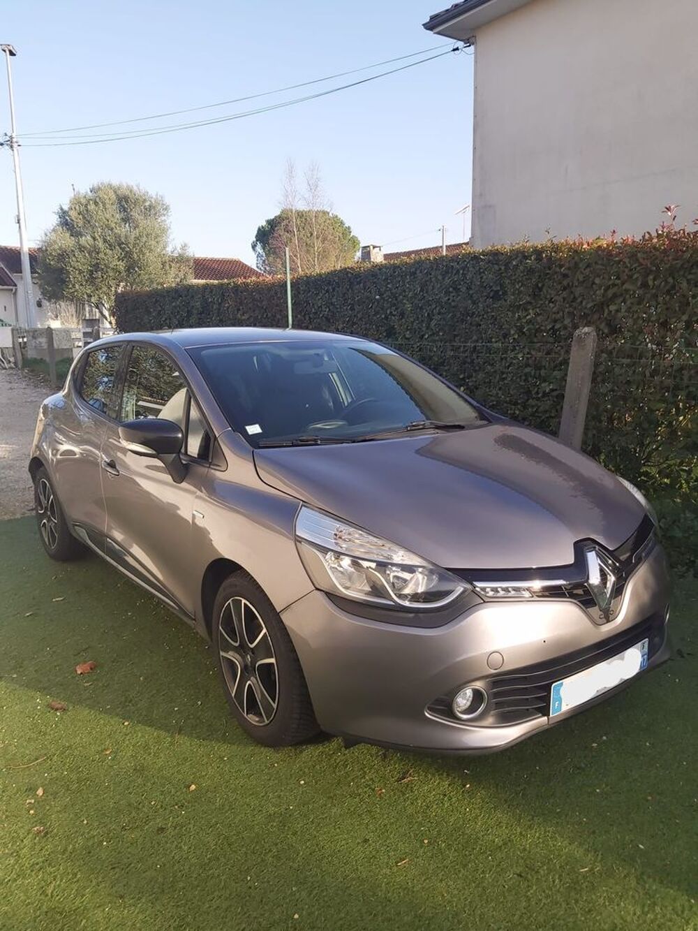 Clio IV 1.2 16V 75 Limited 2015 occasion 16710 Saint-Yrieix-sur-Charente
