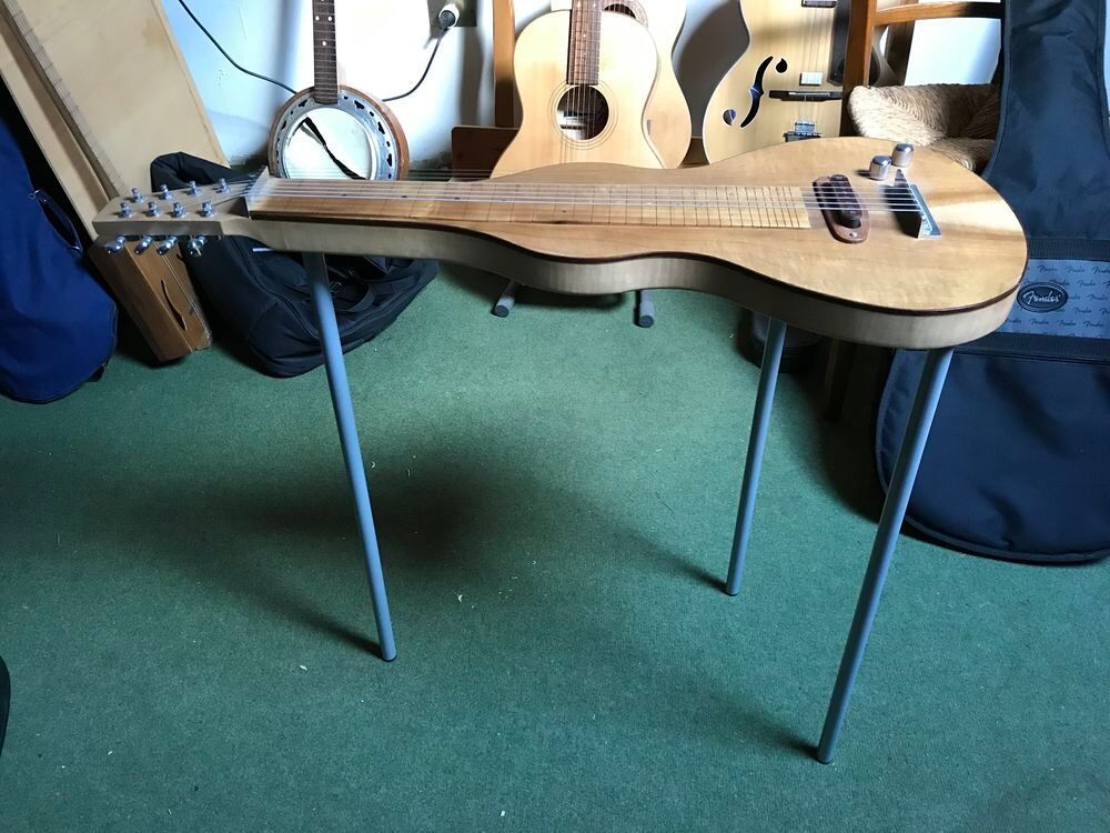 table lap steel 8 cordes Instruments de musique
