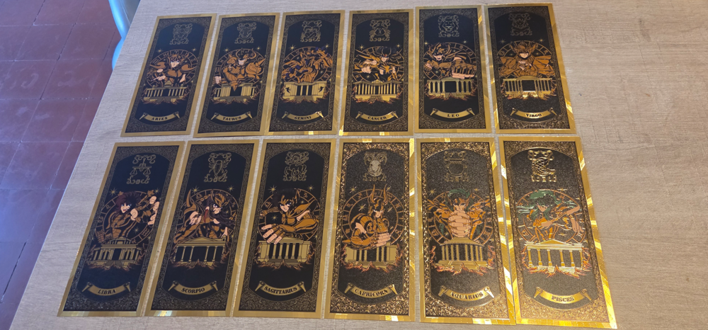 Lot de 12 chevaliers d'or, du manga Saint Seiya 