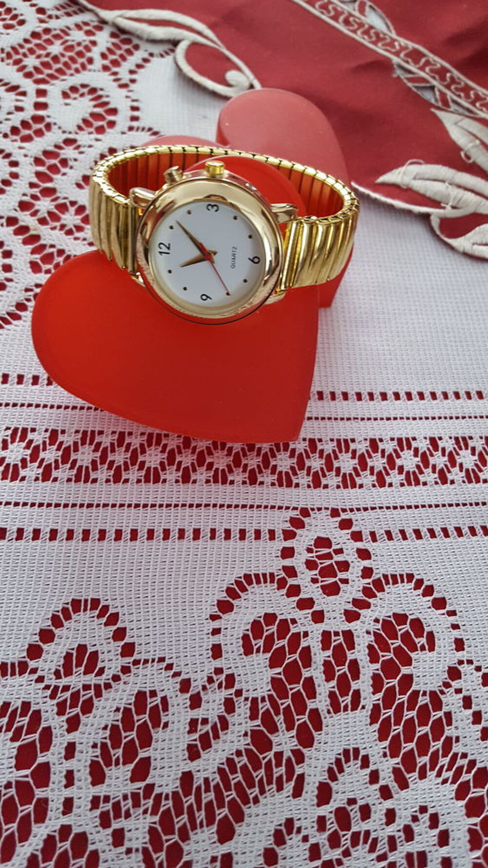 Belle montre parlante neuve bracelet extensible N&deg;1161 Bijoux et montres