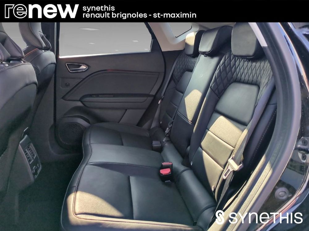 Captur E-Tech Plug-in 160 Initiale Paris 2021 occasion 83170 Brignoles