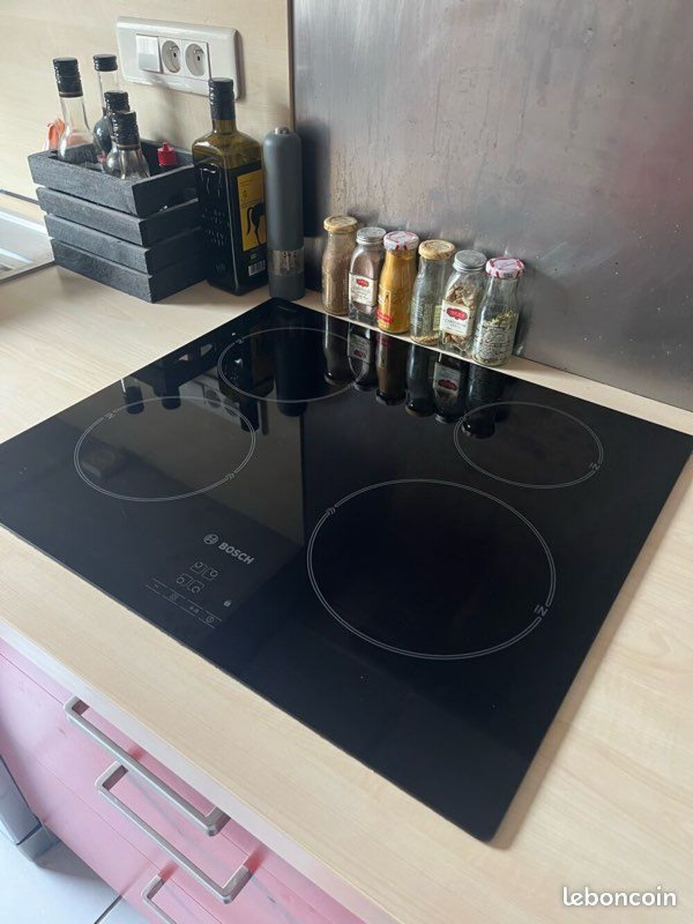 CUISINE ENTIERE + ELECTROMENAGER Meubles