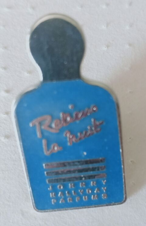 Pin's Johnny Hallyday retiens la nuit 5 Courbevoie (92)