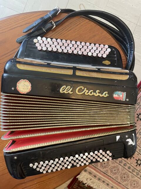 accordéon fratelli crosio 250 Poitiers (86)