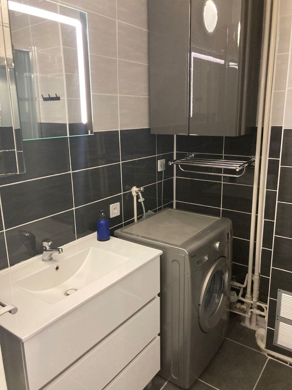 Location Appartement T4 meublé entièrement rénové proche Gare & centre-ville Châtellerault