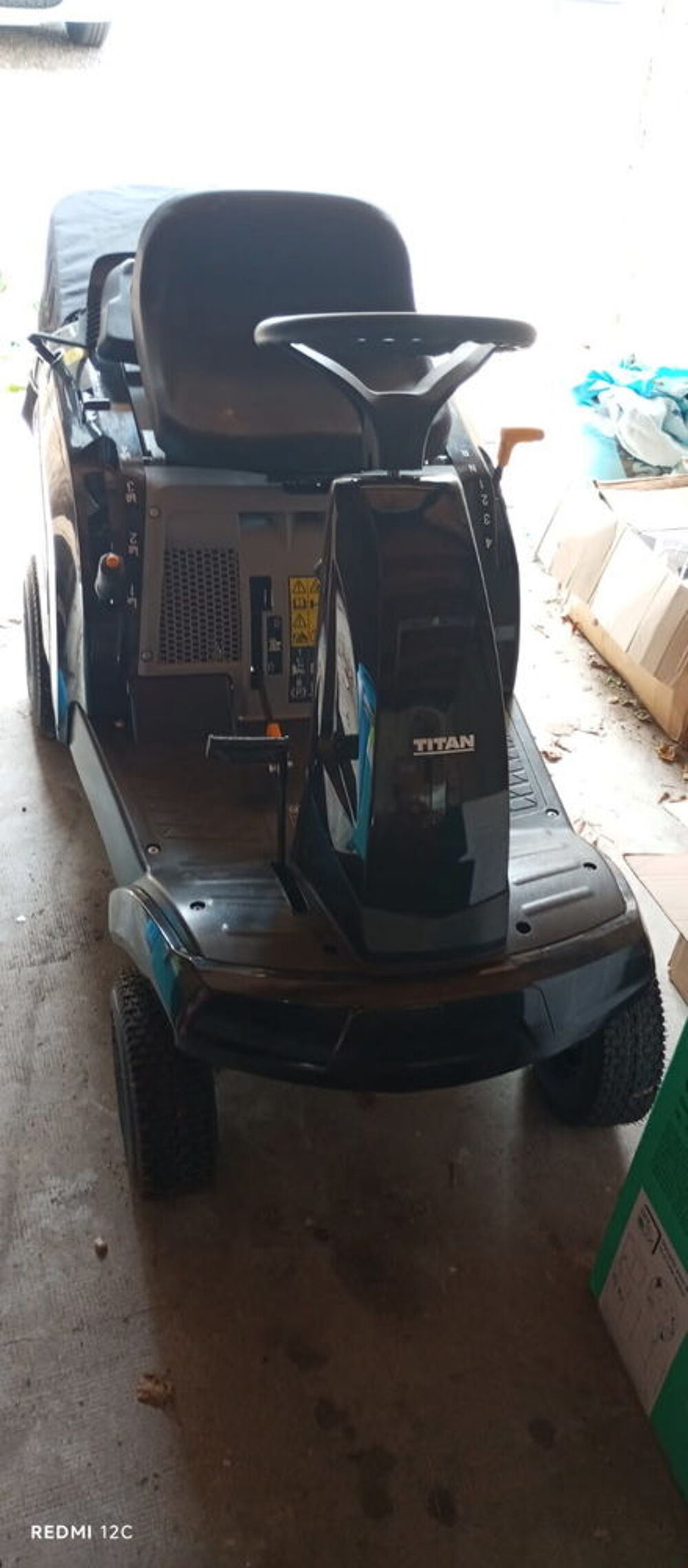 tondeuse autoport&eacute;e Tritan utilis&eacute;e 1 fois Jardin
