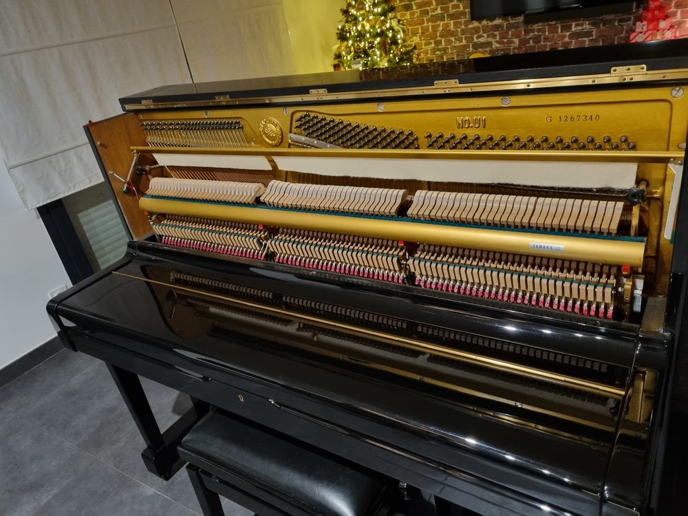 Piano droit yamaha Instruments de musique