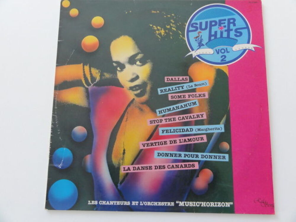 Vintage vinyle SUPER HIT VOL.2 33T en TBE
CD et vinyles