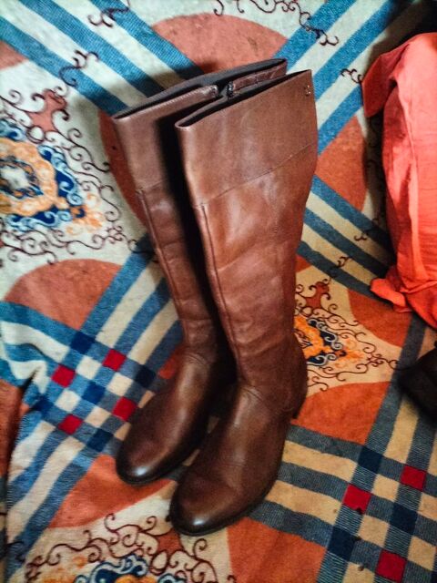 Bottes occasion Cachan 94 Paruvendu