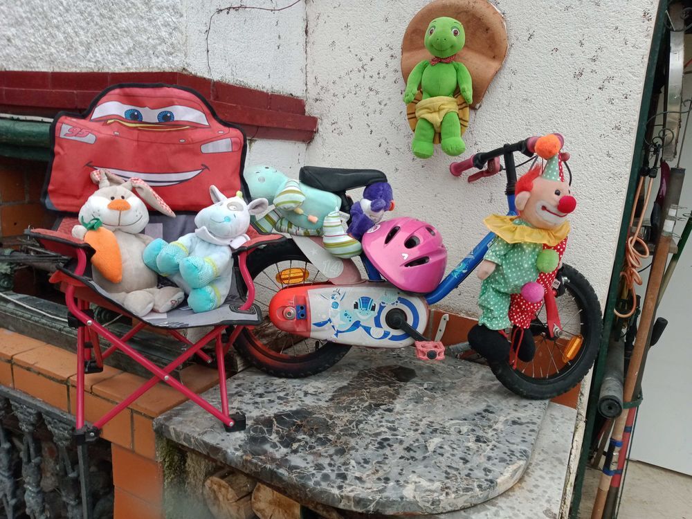 v&eacute;lo enfant 14 pouces Jeux / jouets