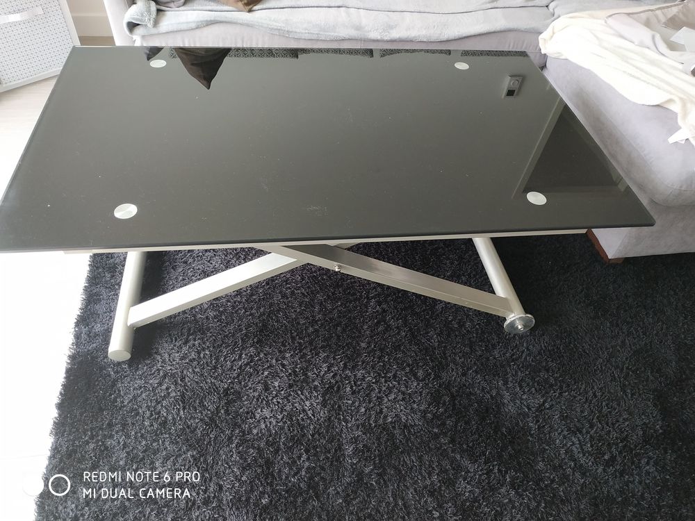 table rehaussable en verre 1m20 sur 70 cm. Meubles