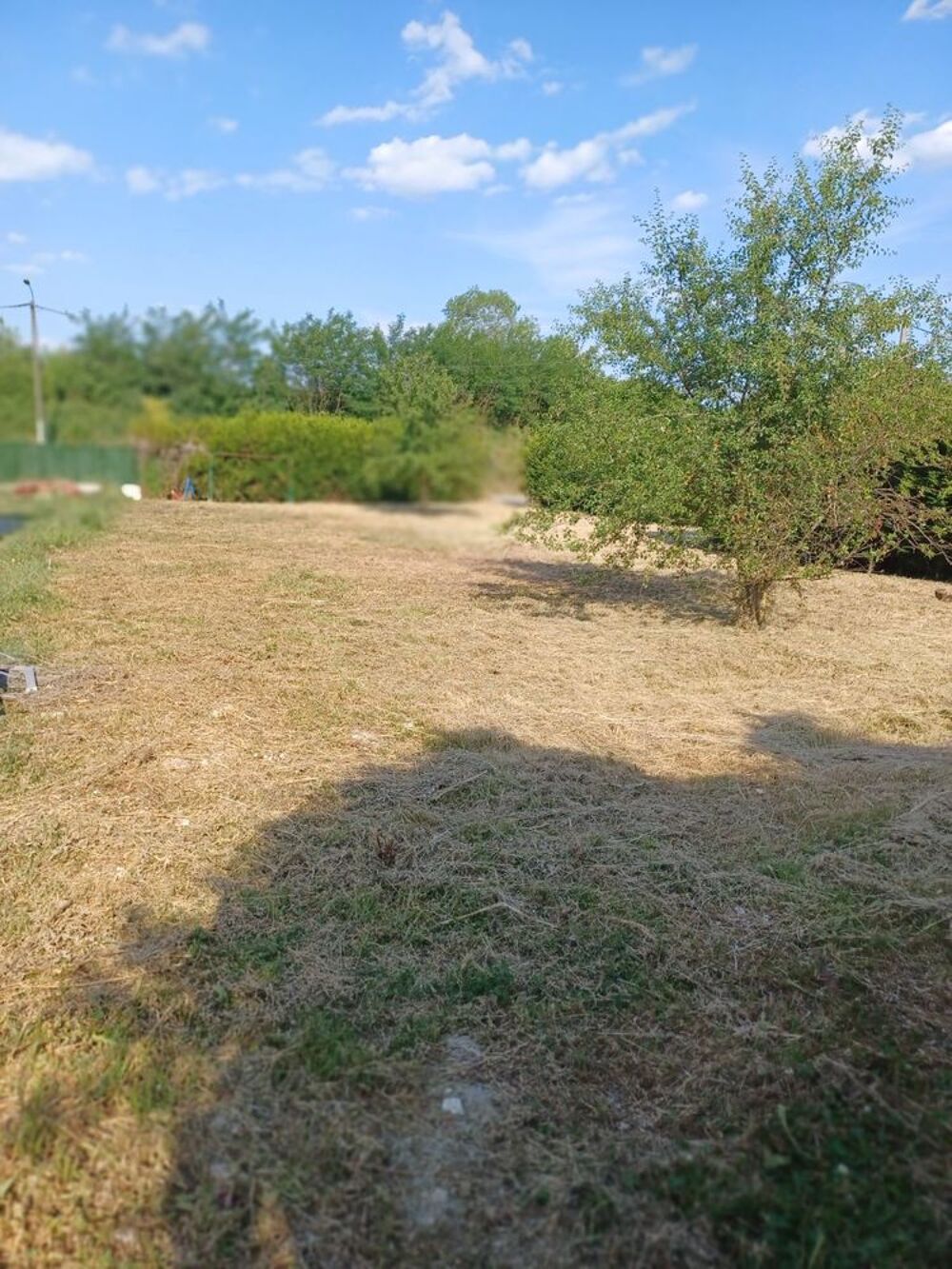 Vente Terrain Terrain 723 M2 viabilisé constructible ( libre constructeurs Villeneuve-sur-aisne