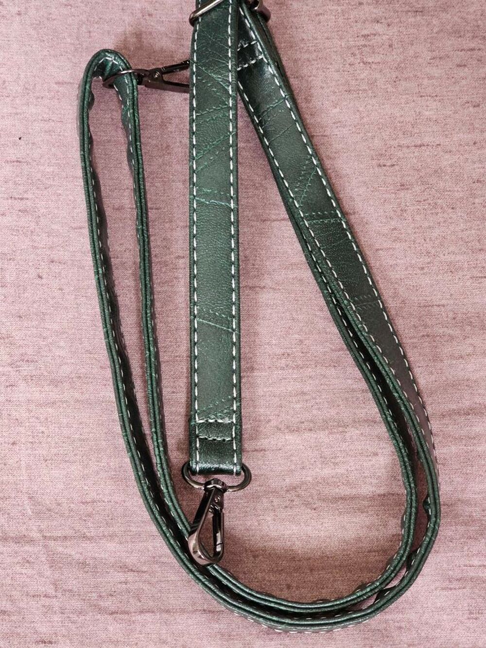sac &agrave; main vert Neuve Maroquinerie