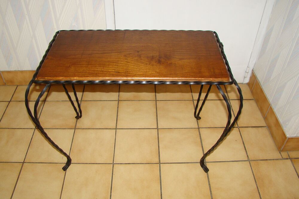 Table basse en fer forg&eacute; torsad&eacute; - vintage ann&eacute;es 1960 Meubles