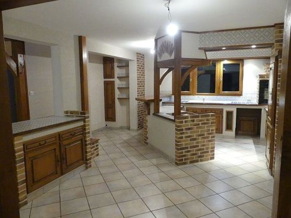 Vente Maison Maison familiale avec grand terrain � 2 de Paris Garchizy