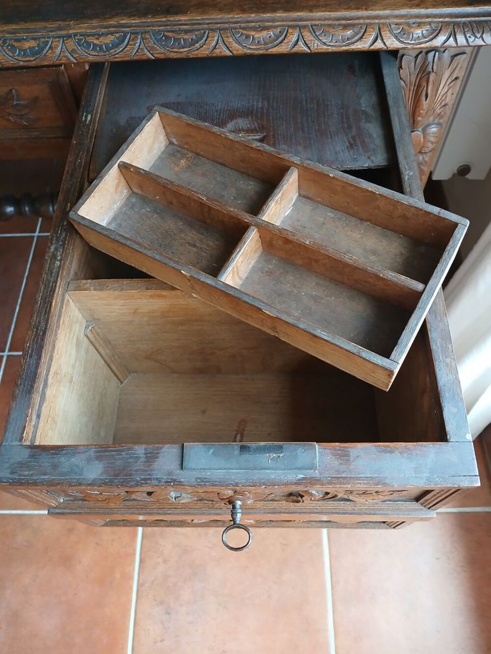 Bureau ancien style Louis XIII Meubles
