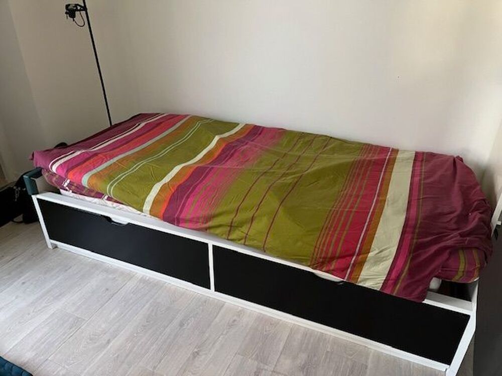 AV LIT IKEA EN 90X190. Meubles