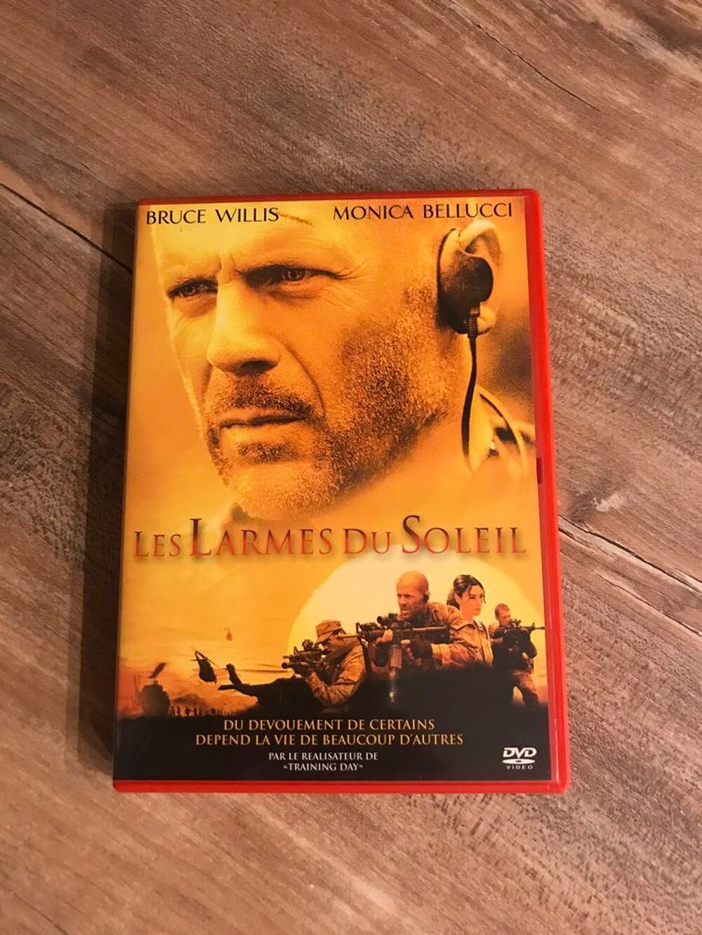 DVD &acute;&acute; Les larmes du soleil &acute;&acute; DVD et blu-ray
