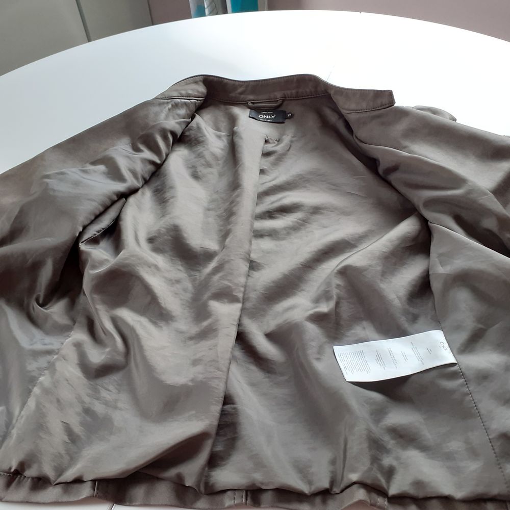 BLOUSON marron "ONLY" T34 Vêtements