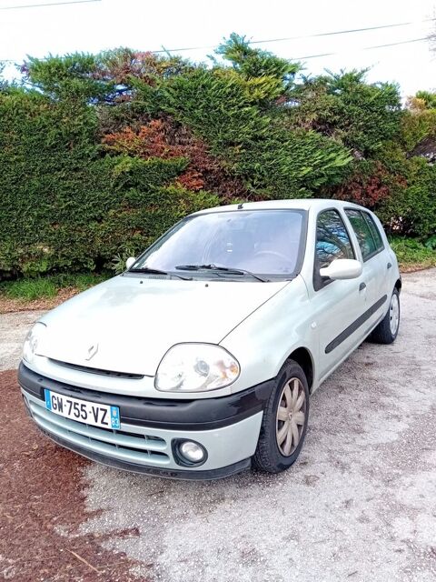 Renault Clio II Clio 1.4i 16V Expression 2001 occasion Ollioules 83190
