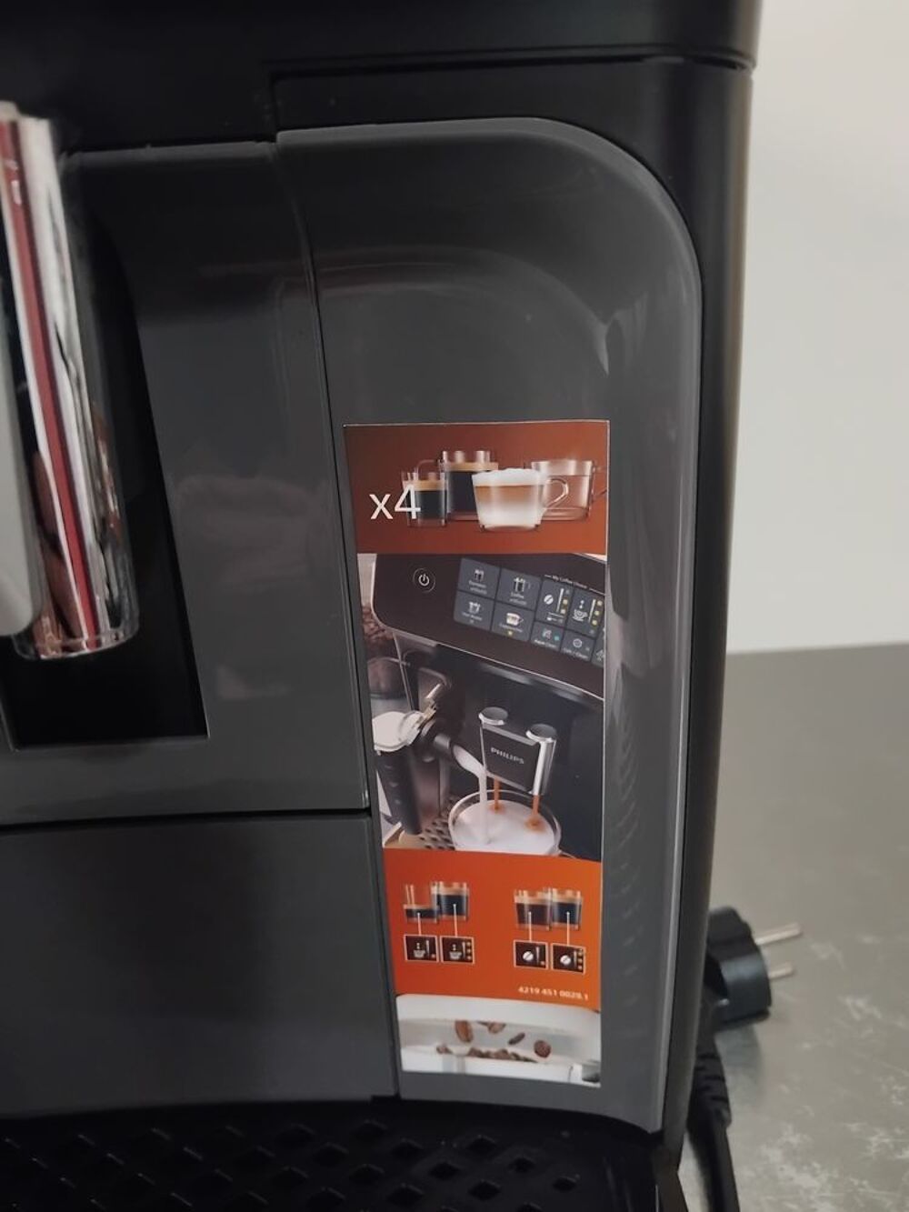 Machine expresso broyeur Philips peu utilis&eacute;e Sous garantie Electroménager