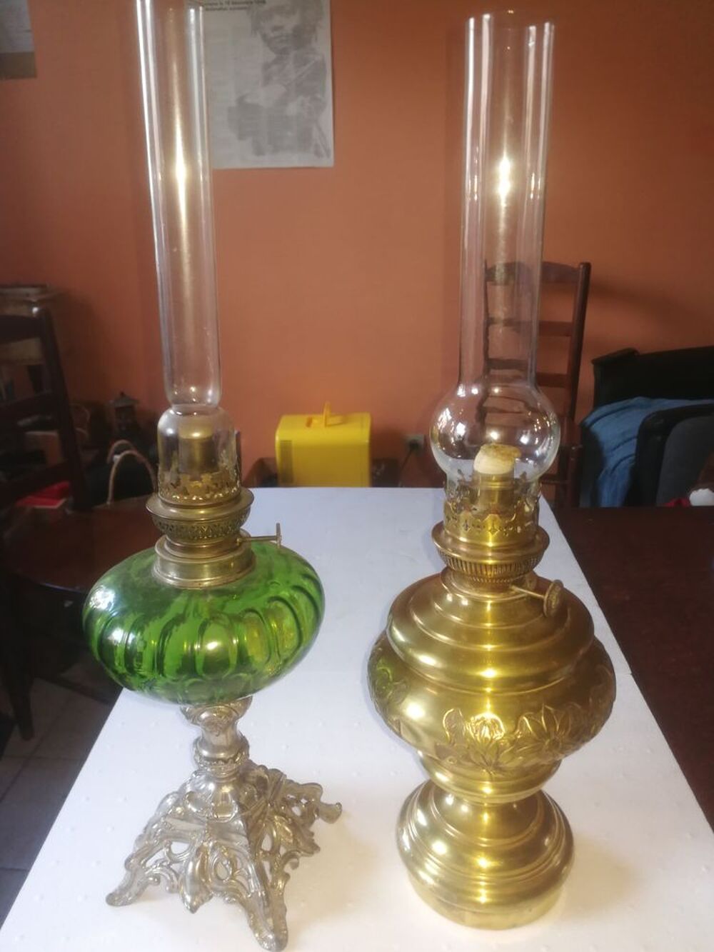 2 lampes &agrave; p&eacute;trole Décoration