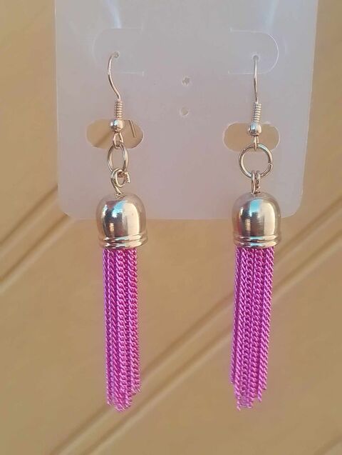 Boucles d'Oreilles Boh�me Fantaisie   Pompons Coloris Rose   6 La Fert�-Alais (91)