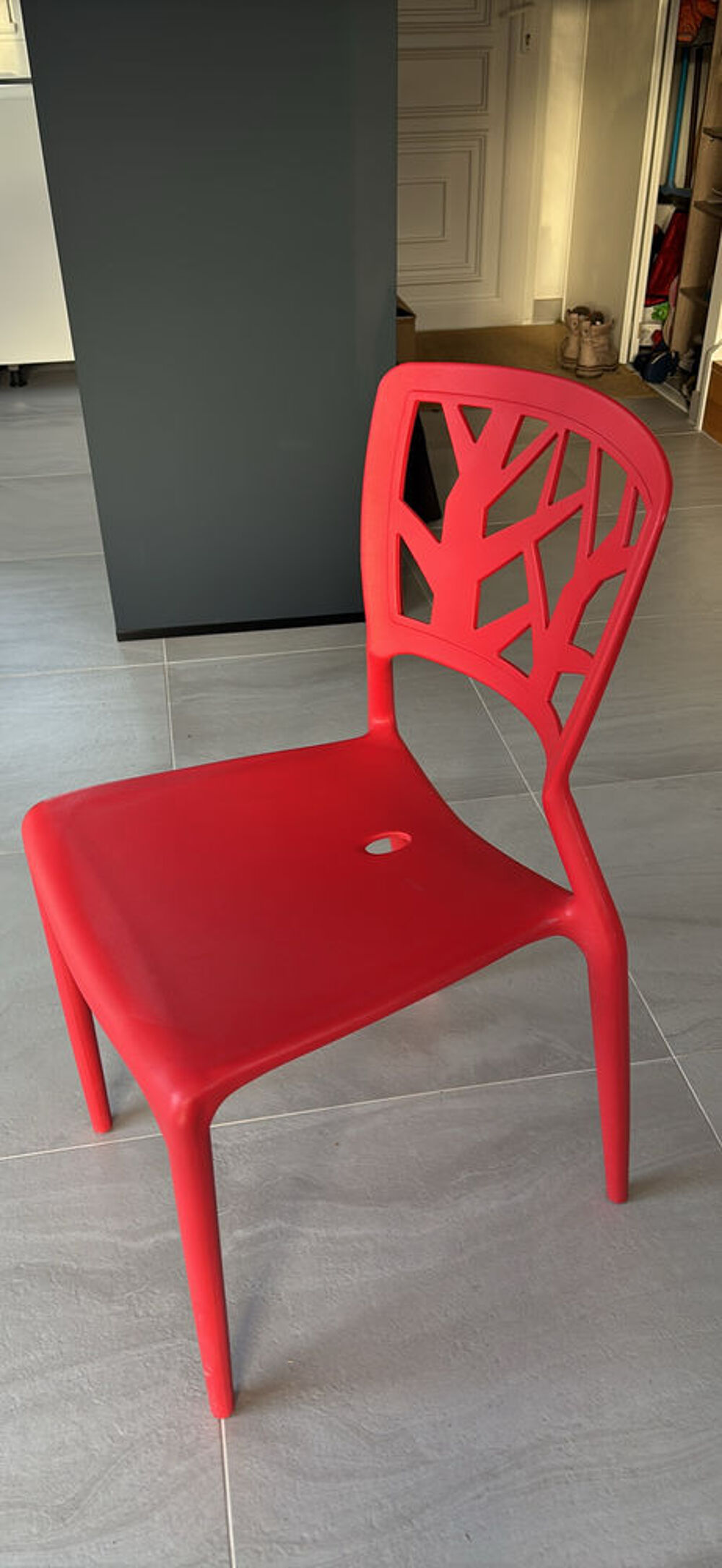 LOT 4 CHAISES POLYPROPYLENE ROUGE Meubles