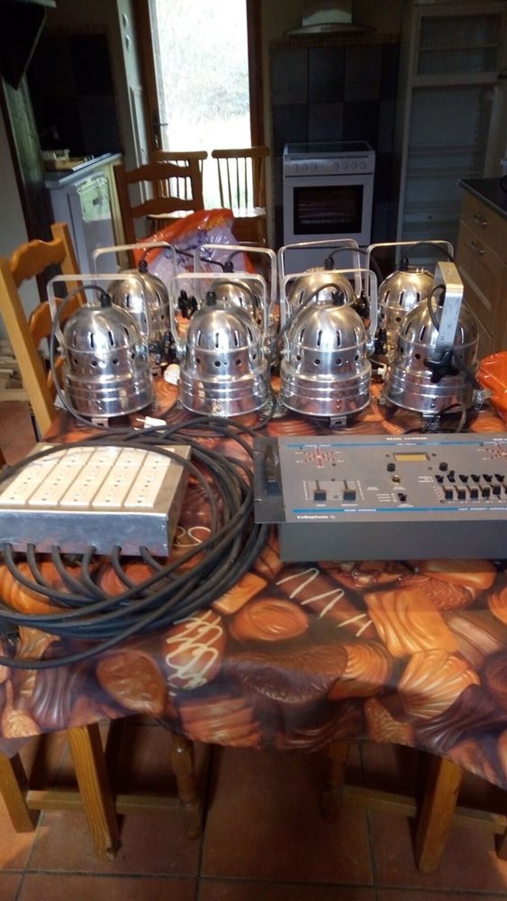 R&eacute;gie lumi&egrave;res. Audio et hifi