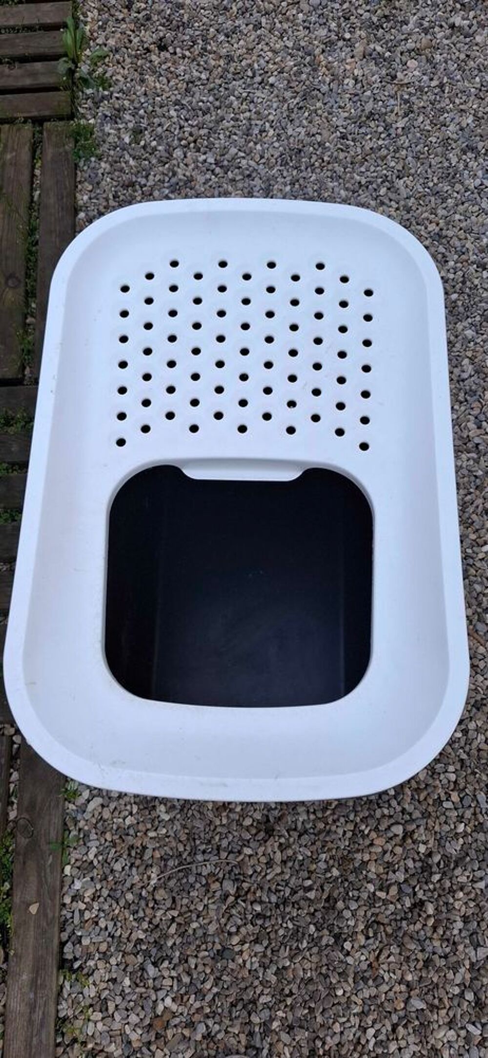 Bac litiere pour grand chat. Jardin