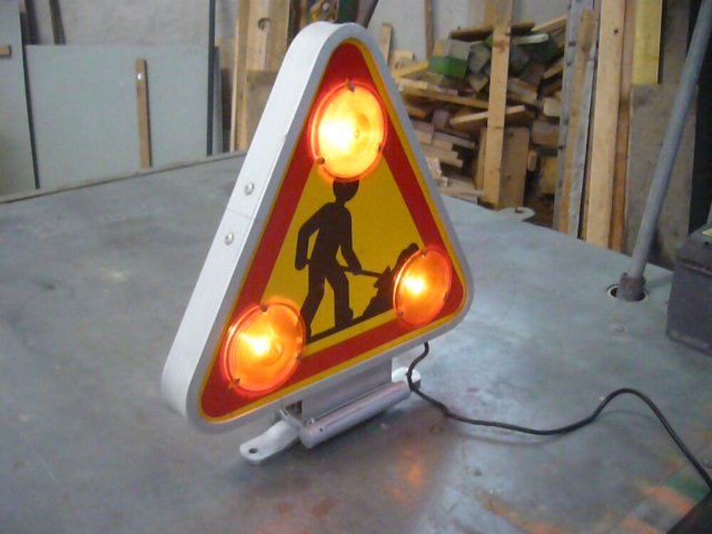 Triangle de chantier rabattable Bricolage