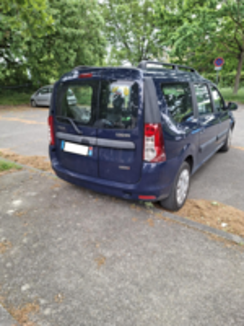 Logan MCV dCi 90 eco2 5 places Black Line 2 Euro 5 2012 occasion 31000 Toulouse