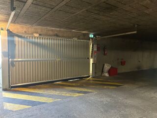  Parking / Garage � louer 13 m� Rennes