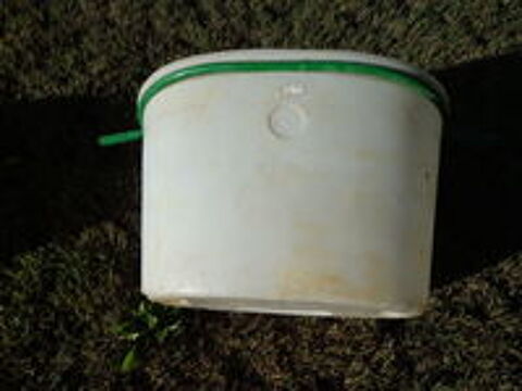   COMPORTE A VENDANGE  PLASTIQUE BLANC 