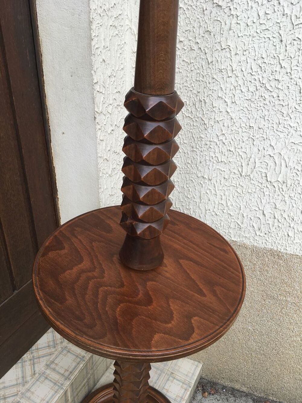 Lampe de salon bois style basque Décoration