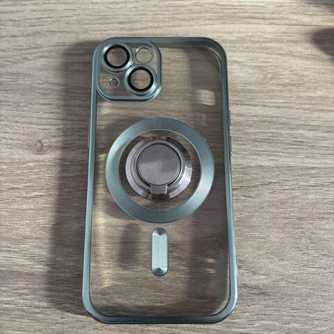 Coque iPhone 15+Anneaux D'accroche Téléphone Saint-Pierre (97)